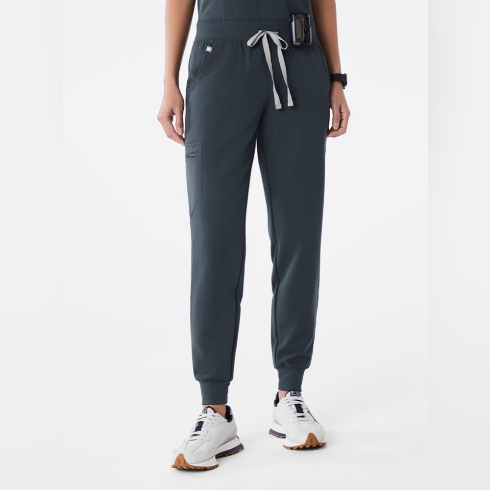 Women’s Zamora Jogger Scrub Pants - Dark Harbor, Medium Petite